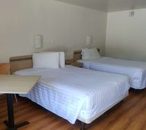 Travelodge by Wyndham Fayetteville Room