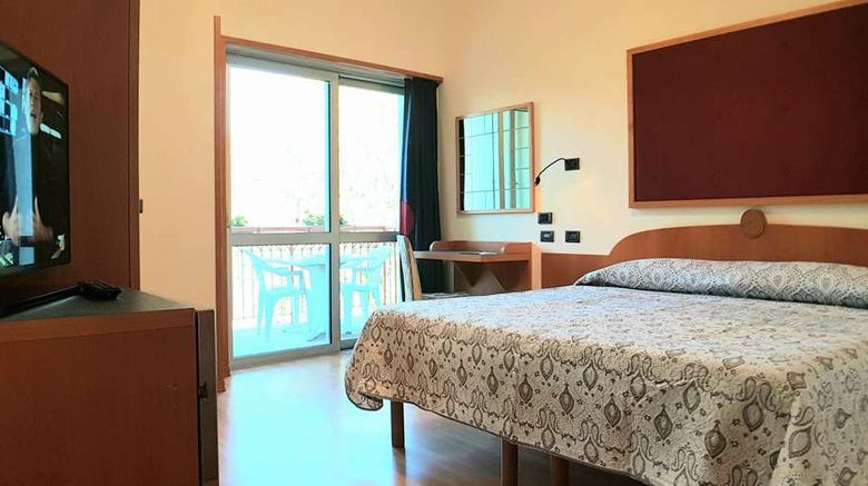 <b>Hotel Terme Castel San Pietro Suite</b>. Images powered by <a href="https://iceportal.shijigroup.com/" title="IcePortal" target="_blank">IcePortal</a>.