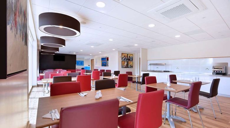 <b>Travelodge Swindon West Restaurant</b>. Images powered by <a href="https://iceportal.shijigroup.com/" title="IcePortal" target="_blank">IcePortal</a>.