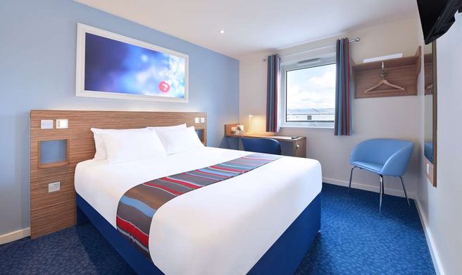 Travelodge Chippenham Room