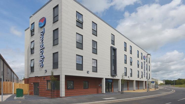 Travelodge Chippenham Exterior