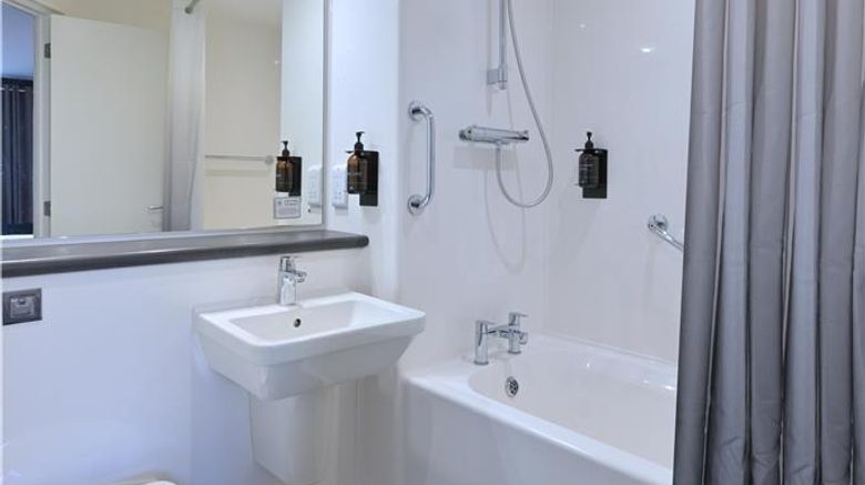 <b>Travelodge Letchworth Garden City Room</b>. Images powered by <a href="https://iceportal.shijigroup.com/" title="IcePortal" target="_blank">IcePortal</a>.