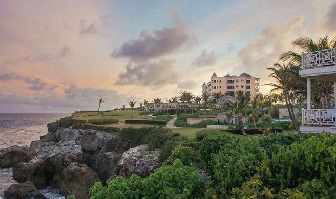 Hilton Grand Vacations Club at The Crane Exterior