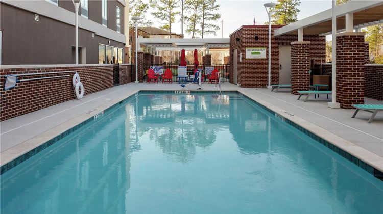 Home2 Suites by Hilton University Blvd Pool