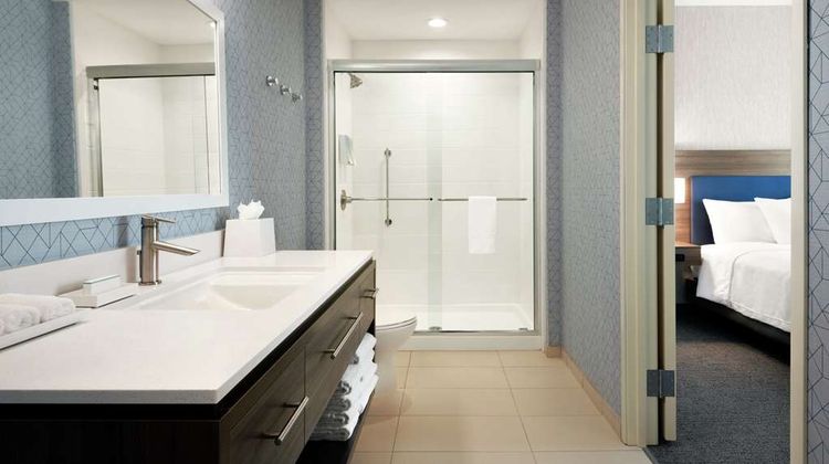 Home2 Suites by Hilton Houston Pearland Room