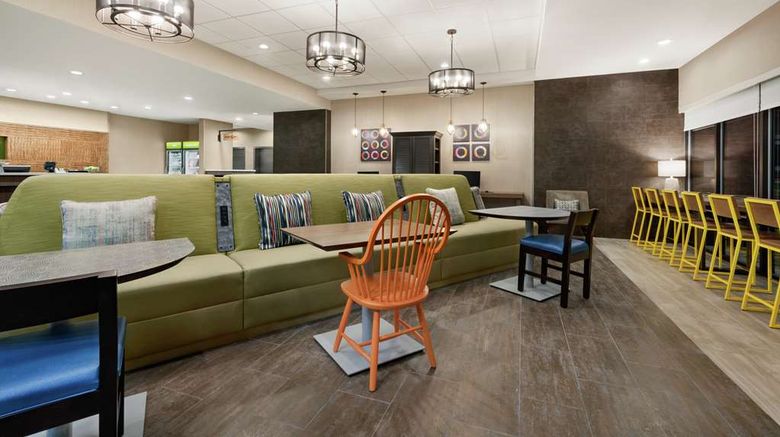 <b>Home2 Suites by Hilton Houston Pearland Lobby</b>. Images powered by <a href="https://iceportal.shijigroup.com/" title="IcePortal" target="_blank">IcePortal</a>.