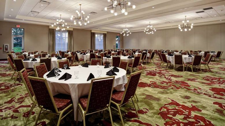 <b>Hilton Garden Inn Lansing West Restaurant</b>. Images powered by <a href="https://iceportal.shijigroup.com/" title="IcePortal" target="_blank">IcePortal</a>.