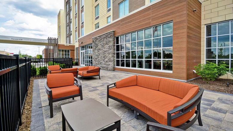 <b>Hilton Garden Inn Lansing West Exterior</b>. Images powered by <a href="https://iceportal.shijigroup.com/" title="IcePortal" target="_blank">IcePortal</a>.