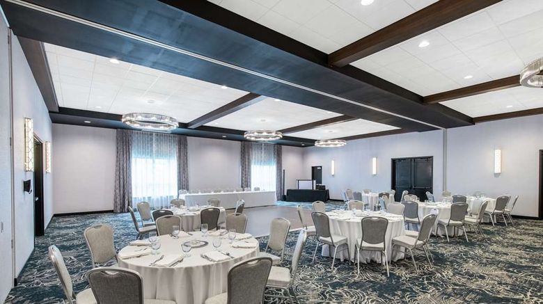 <b>Hilton Garden Inn Pittsburgh Area Restaurant</b>. Images powered by <a href="https://iceportal.shijigroup.com/" title="IcePortal" target="_blank">IcePortal</a>.