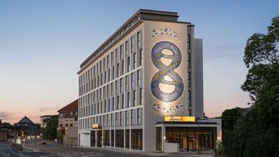 Super 8 by Wyndham Dresden