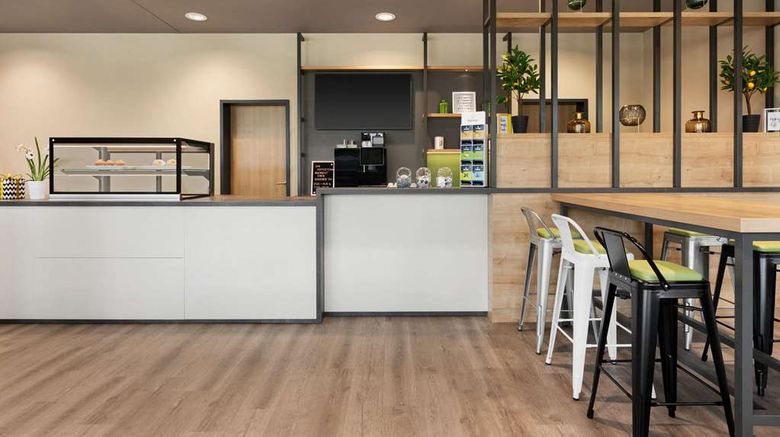<b>Super 8 by Wyndham Dresden Restaurant</b>. Images powered by <a href="https://iceportal.shijigroup.com/" title="IcePortal" target="_blank">IcePortal</a>.