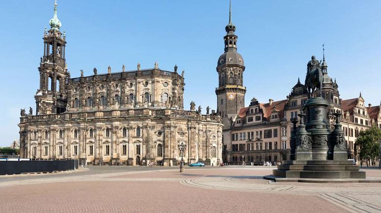 <b>Super 8 by Wyndham Dresden Other</b>. Images powered by <a href="https://iceportal.shijigroup.com/" title="IcePortal" target="_blank">IcePortal</a>.