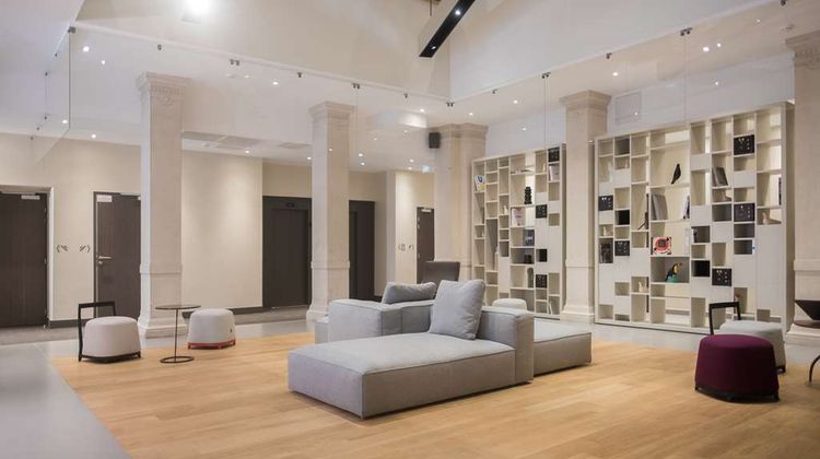Maison No Room