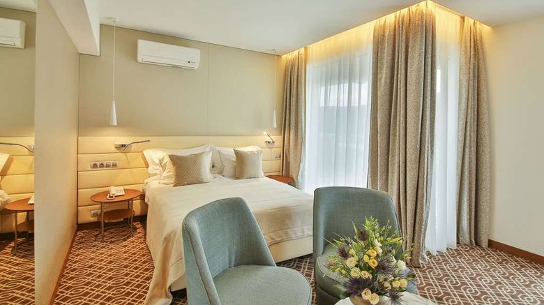 <b>Maritim Hotel Paradise Blue Albena Room</b>. Images powered by <a href="https://iceportal.shijigroup.com/" title="IcePortal" target="_blank">IcePortal</a>.