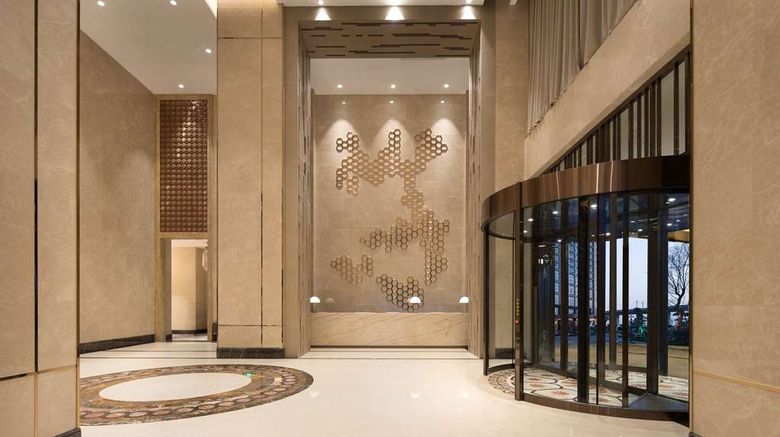 <b>Ramada by Wyndham Wuhan North Lobby</b>. Images powered by <a href="https://iceportal.shijigroup.com/" title="IcePortal" target="_blank">IcePortal</a>.