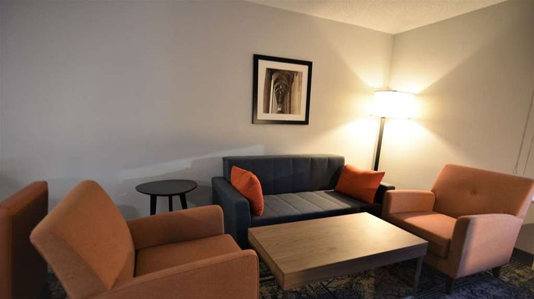 <b>Baymont by Wyndham Pine Grove Suite</b>. Images powered by <a href="https://iceportal.shijigroup.com/" title="IcePortal" target="_blank">IcePortal</a>.