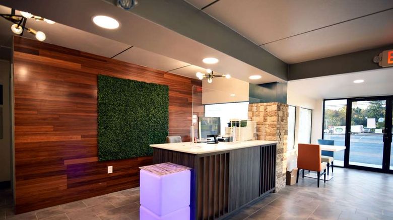 <b>Baymont by Wyndham Pine Grove Lobby</b>. Images powered by <a href="https://iceportal.shijigroup.com/" title="IcePortal" target="_blank">IcePortal</a>.
