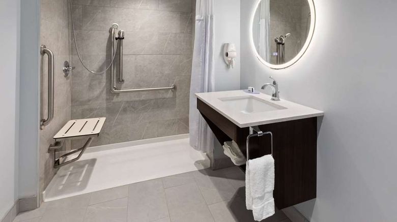 <b>Travelodge by Wyndham Cochrane South Room</b>. Images powered by <a href="https://iceportal.shijigroup.com/" title="IcePortal" target="_blank">IcePortal</a>.