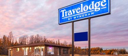 Travelodge by Wyndham Cochrane South Exterior