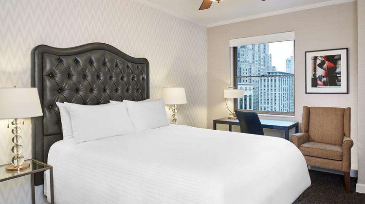 Selina Chicago Room