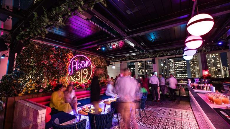 <b>Vibe Hotel Sydney Darling Harbour Restaurant</b>. Images powered by <a href="https://iceportal.shijigroup.com/" title="IcePortal" target="_blank">IcePortal</a>.