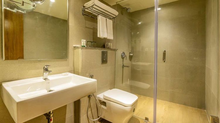 Quality Inn Ramachandra Room