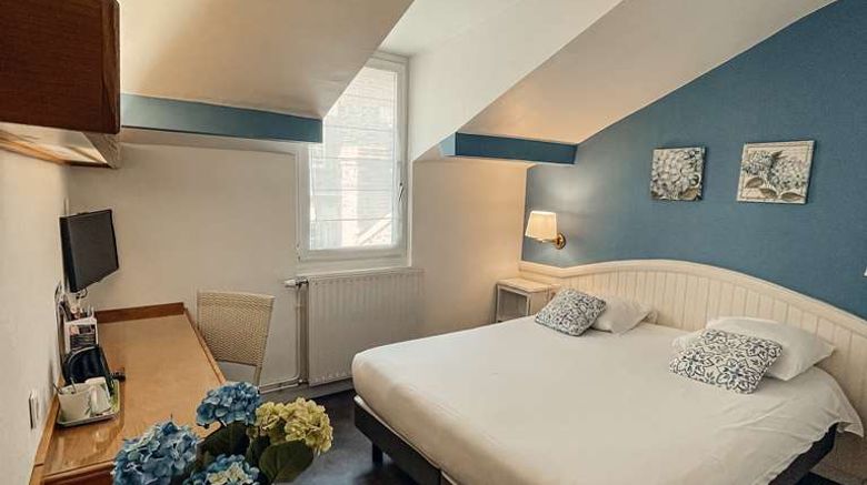 <b>Garden Hotel Room</b>. Images powered by <a href="https://iceportal.shijigroup.com/" title="IcePortal" target="_blank">IcePortal</a>.