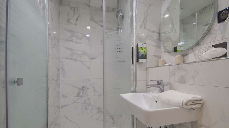 <b>Sure Hotel by Best Western Reims Nord Room</b>. Images powered by <a href="https://iceportal.shijigroup.com/" title="IcePortal" target="_blank">IcePortal</a>.