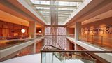 <b>Steigenberger Hotel Am Kanzleramt Lobby</b>. Images powered by <a href="https://iceportal.shijigroup.com/" title="IcePortal" target="_blank">IcePortal</a>.