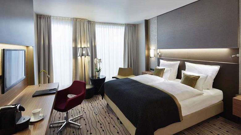 <b>Steigenberger Hotel Am Kanzleramt Room</b>. Images powered by <a href="https://iceportal.shijigroup.com/" title="IcePortal" target="_blank">IcePortal</a>.