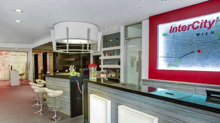 IntercityHotel Wien Lobby