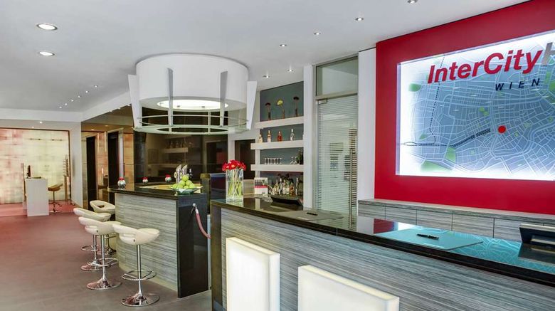<b>IntercityHotel Wien Lobby</b>. Images powered by <a href="https://iceportal.shijigroup.com/" title="IcePortal" target="_blank">IcePortal</a>.