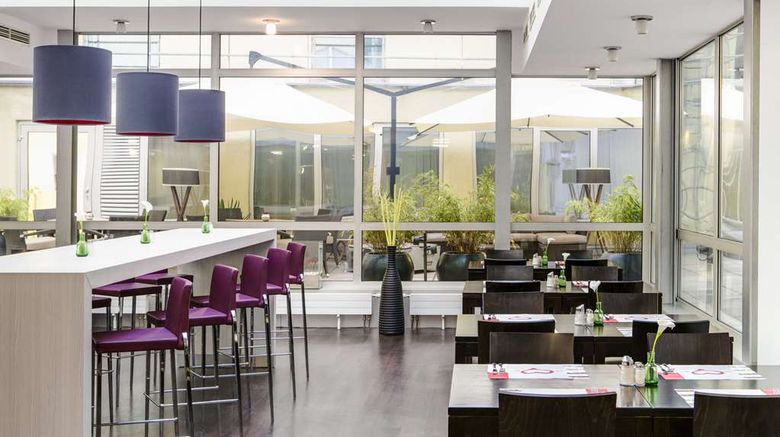 <b>IntercityHotel Wien Restaurant</b>. Images powered by <a href="https://iceportal.shijigroup.com/" title="IcePortal" target="_blank">IcePortal</a>.