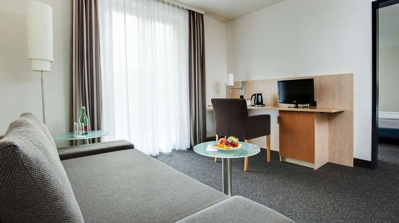 <b>IntercityHotel Wien Suite</b>. Images powered by <a href="https://iceportal.shijigroup.com/" title="IcePortal" target="_blank">IcePortal</a>.