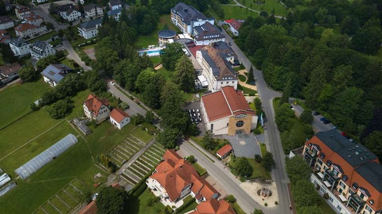 <b>Steigenberger Hotel Der Sonnenhof Exterior</b>. Images powered by <a href="https://iceportal.shijigroup.com/" title="IcePortal" target="_blank">IcePortal</a>.