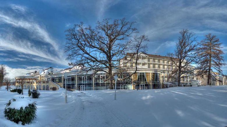<b>Steigenberger Hotel Der Sonnenhof Exterior</b>. Images powered by <a href="https://iceportal.shijigroup.com/" title="IcePortal" target="_blank">IcePortal</a>.