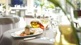 <b>Steigenberger Hotel Der Sonnenhof Restaurant</b>. Images powered by <a href="https://iceportal.shijigroup.com/" title="IcePortal" target="_blank">IcePortal</a>.