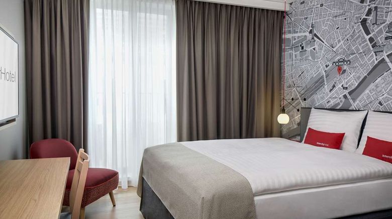 <b>IntercityHotel Hauptbahnhof Sud Room</b>. Images powered by <a href="https://iceportal.shijigroup.com/" title="IcePortal" target="_blank">IcePortal</a>.