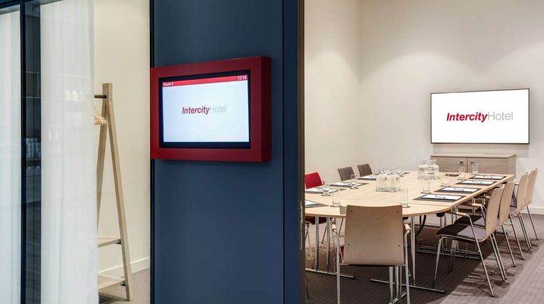 <b>IntercityHotel Hauptbahnhof Sud Meeting</b>. Images powered by <a href="https://iceportal.shijigroup.com/" title="IcePortal" target="_blank">IcePortal</a>.