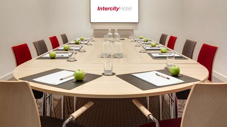<b>IntercityHotel Hauptbahnhof Sud Meeting</b>. Images powered by <a href="https://iceportal.shijigroup.com/" title="IcePortal" target="_blank">IcePortal</a>.