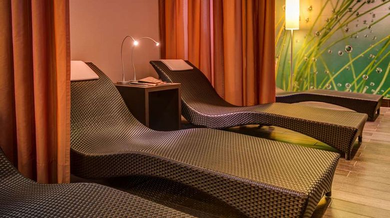 <b>IntercityHotel Berlin Airport Area North Health</b>. Images powered by <a href="https://iceportal.shijigroup.com/" title="IcePortal" target="_blank">IcePortal</a>.