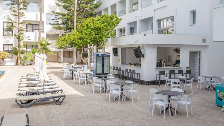 <b>Anthea Hotel Apartment Recreation</b>. Images powered by <a href="https://iceportal.shijigroup.com/" title="IcePortal" target="_blank">IcePortal</a>.