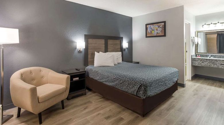 <b>Econo Lodge Cave City Room</b>. Images powered by <a href="https://iceportal.shijigroup.com/" title="IcePortal" target="_blank">IcePortal</a>.