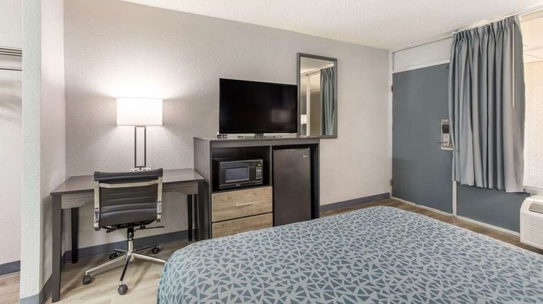 <b>Econo Lodge Cave City Room</b>. Images powered by <a href="https://iceportal.shijigroup.com/" title="IcePortal" target="_blank">IcePortal</a>.