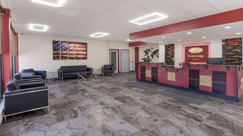 <b>Econo Lodge Cave City Lobby</b>. Images powered by <a href="https://iceportal.shijigroup.com/" title="IcePortal" target="_blank">IcePortal</a>.