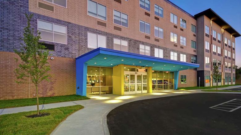 <b>Tru by Hilton Cincinnati Airport Exterior</b>. Images powered by <a href="https://iceportal.shijigroup.com/" title="IcePortal" target="_blank">IcePortal</a>.