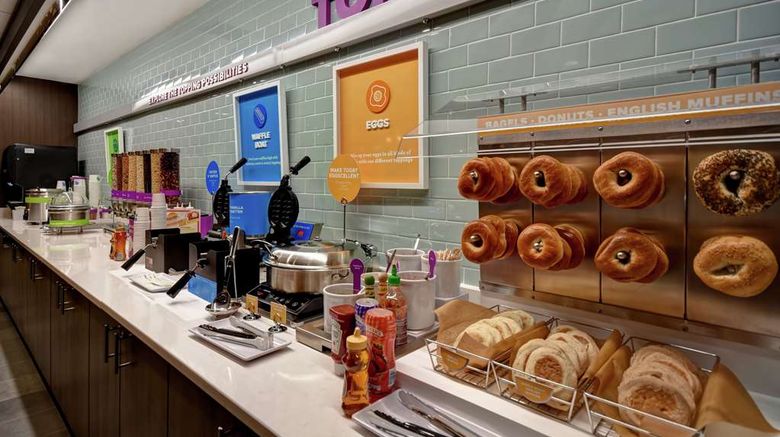<b>Tru by Hilton Cincinnati Airport Restaurant</b>. Images powered by <a href="https://iceportal.shijigroup.com/" title="IcePortal" target="_blank">IcePortal</a>.