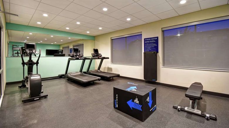 <b>Tru by Hilton Cincinnati Airport Health</b>. Images powered by <a href="https://iceportal.shijigroup.com/" title="IcePortal" target="_blank">IcePortal</a>.