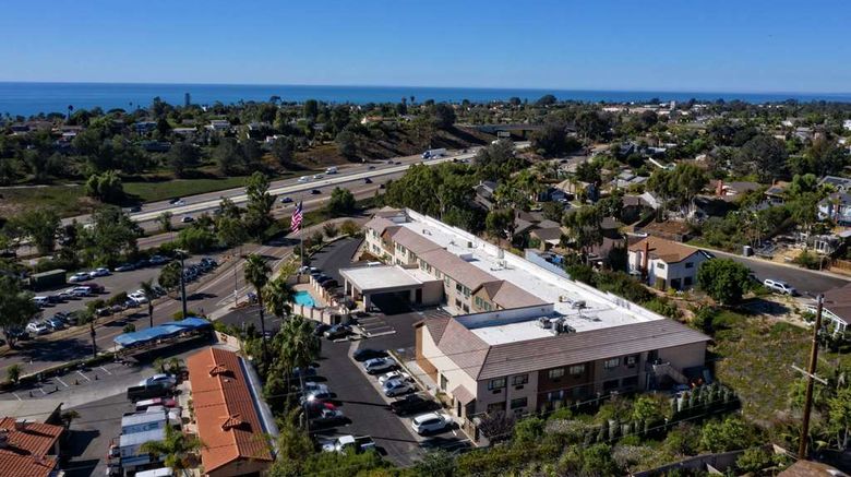 <b>Hampton Inn Encinitas Cardiff Beach Area Exterior</b>. Images powered by <a href="https://iceportal.shijigroup.com/" title="IcePortal" target="_blank">IcePortal</a>.