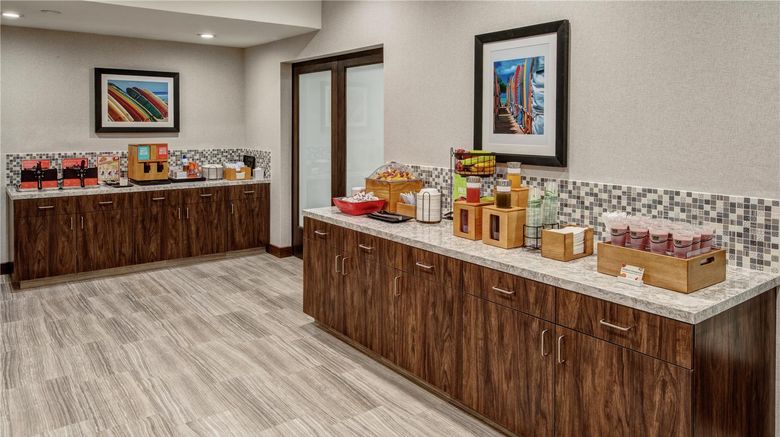<b>Hampton Inn Encinitas Cardiff Beach Area Restaurant</b>. Images powered by <a href="https://iceportal.shijigroup.com/" title="IcePortal" target="_blank">IcePortal</a>.